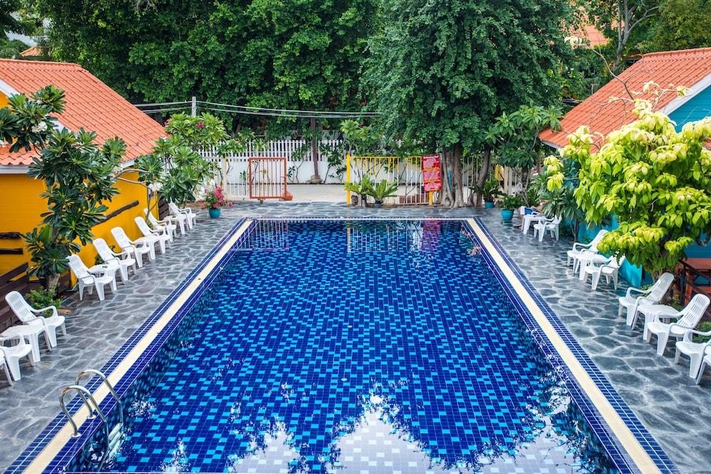 Pk Resort Pattaya Jomtien Beach Buitenkant foto